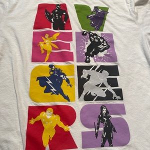 Gap kids size XXL Avengers t-shirt